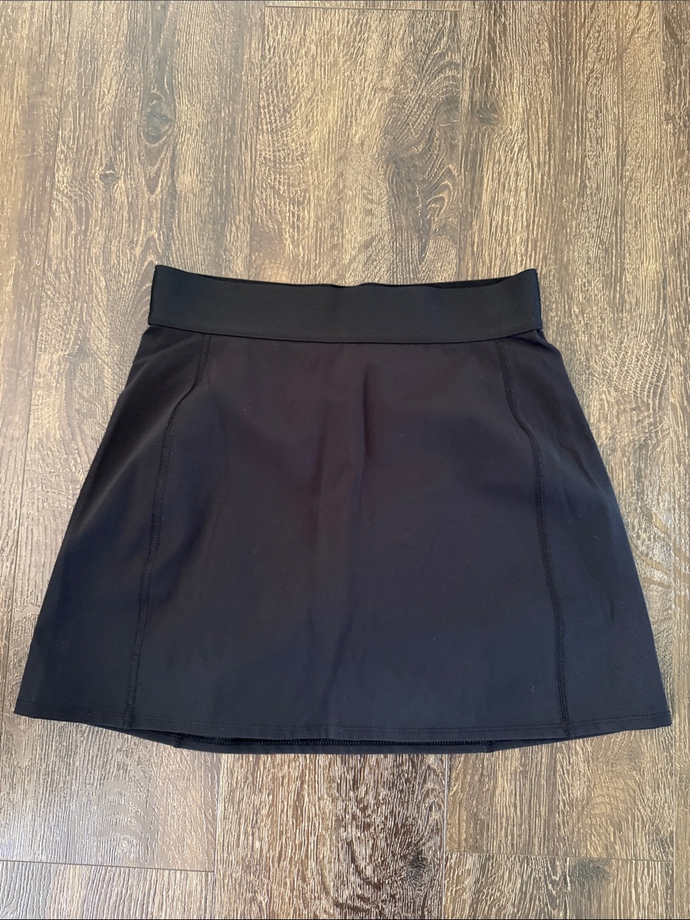 Aritzia TnaAction Skort